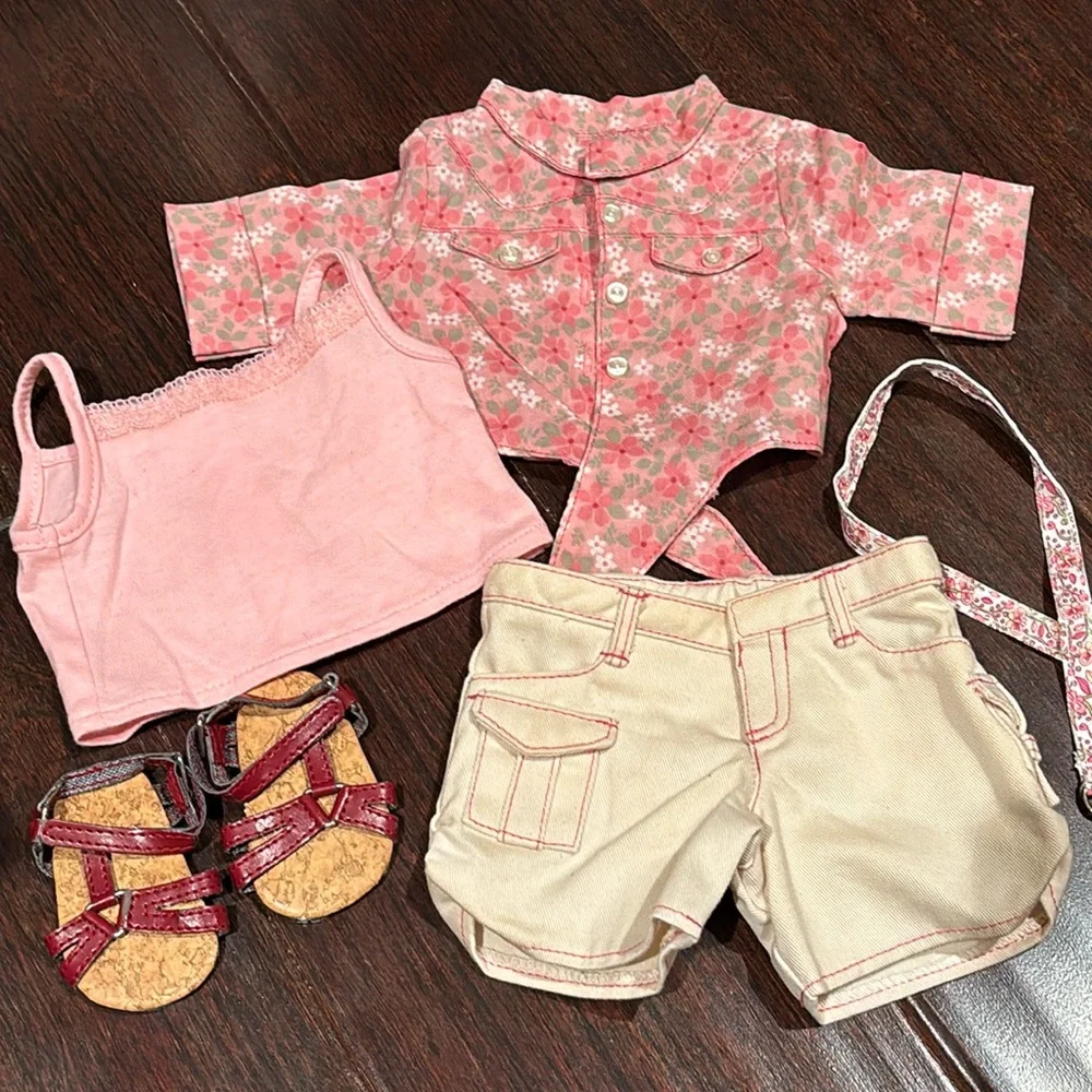 American Girl Nicki’s Tie Top & Shorts - Picture 1 of 6